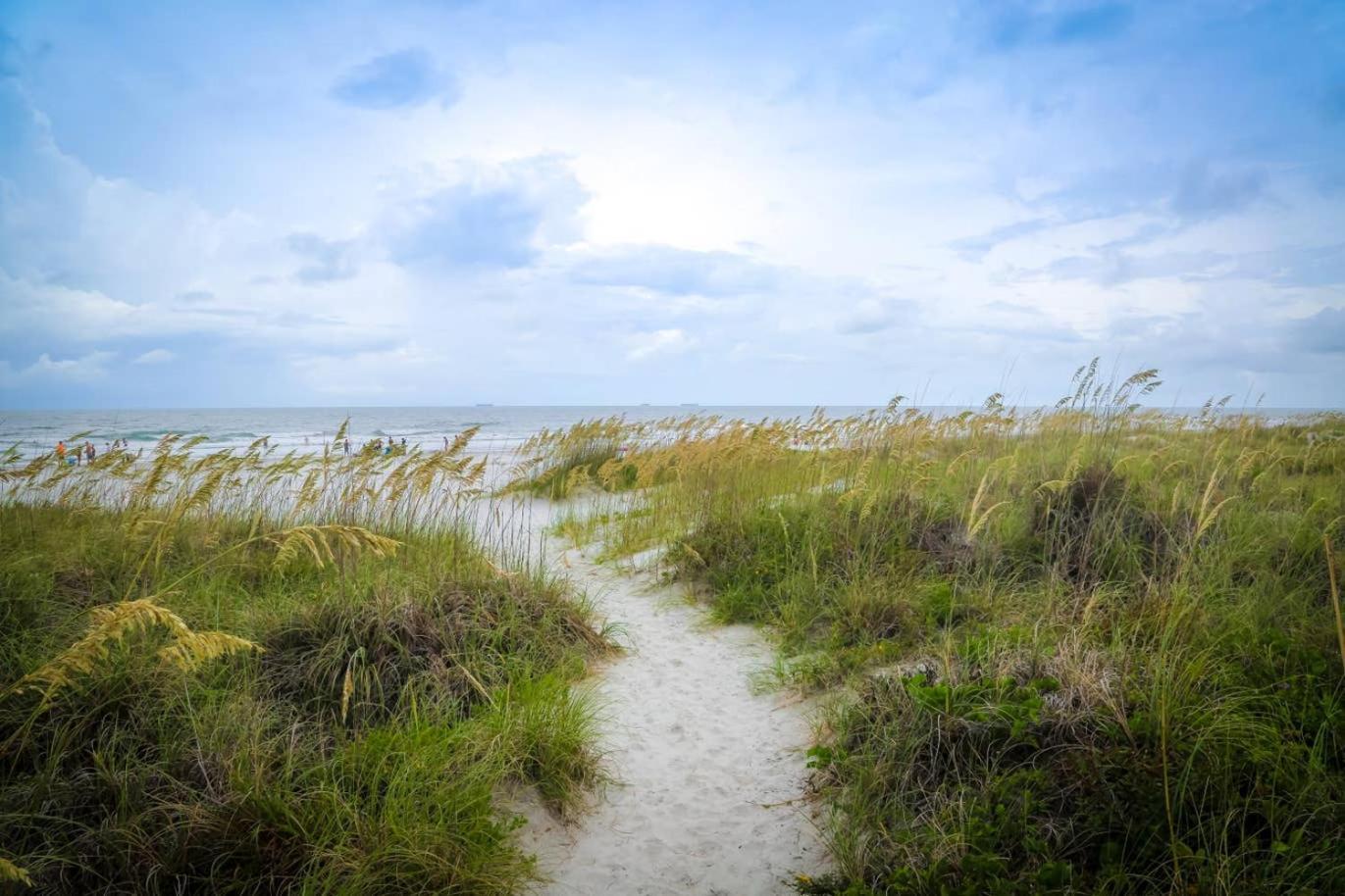Holiday Inn Club Vacations Cape Canaveral Beach Resort Exterior photo